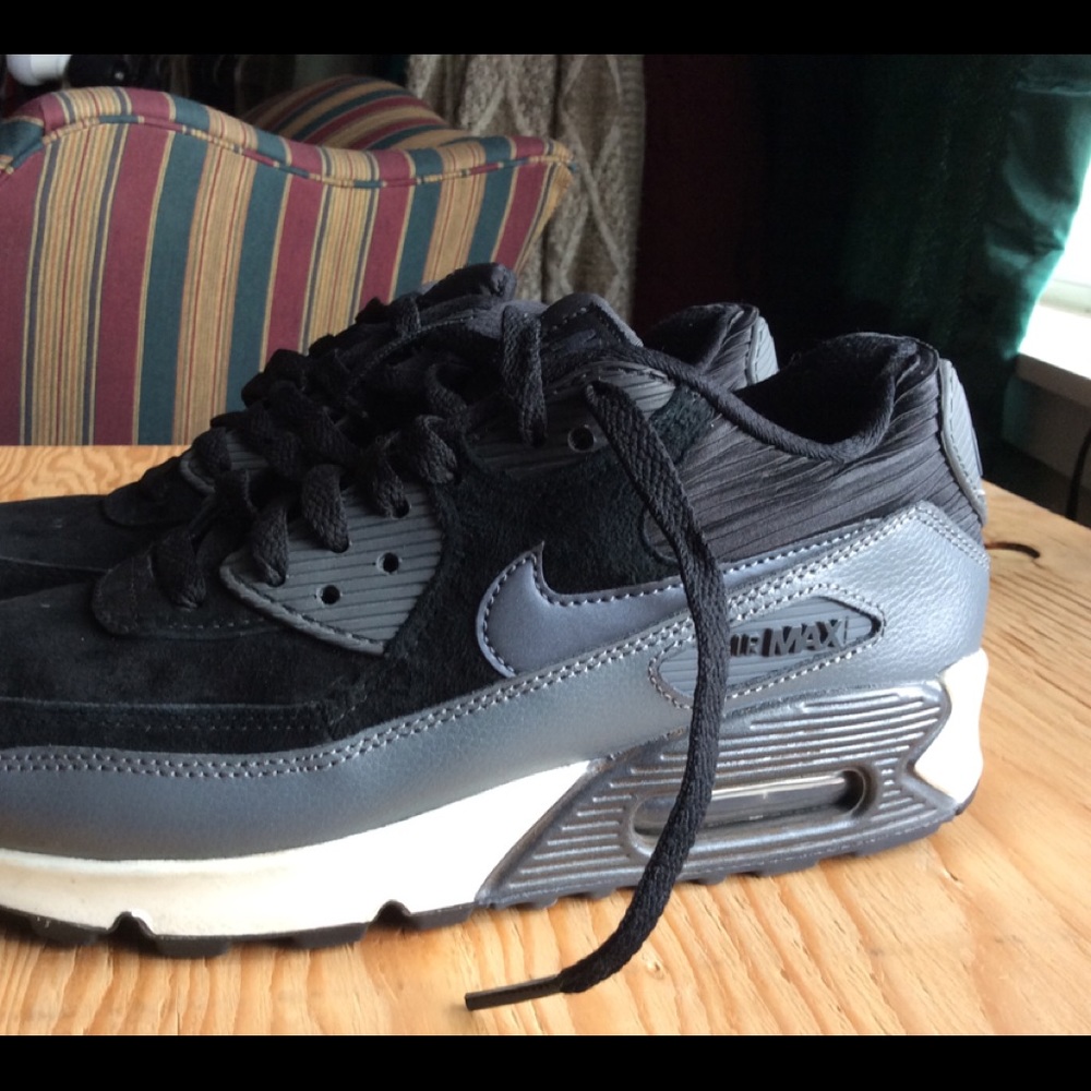 Nike Air Max Women’s size 8 - Picture 4 of 8